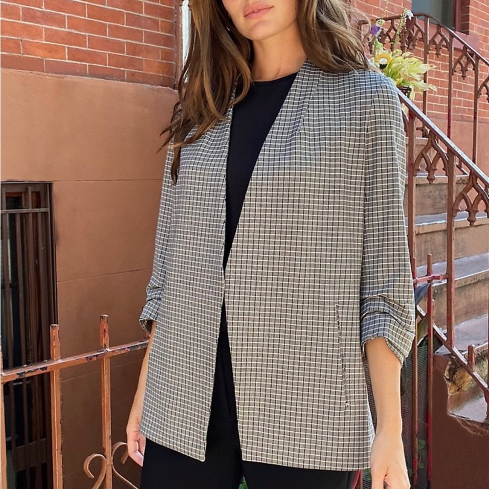 Aritzia Babaton Checkered Power Blazer